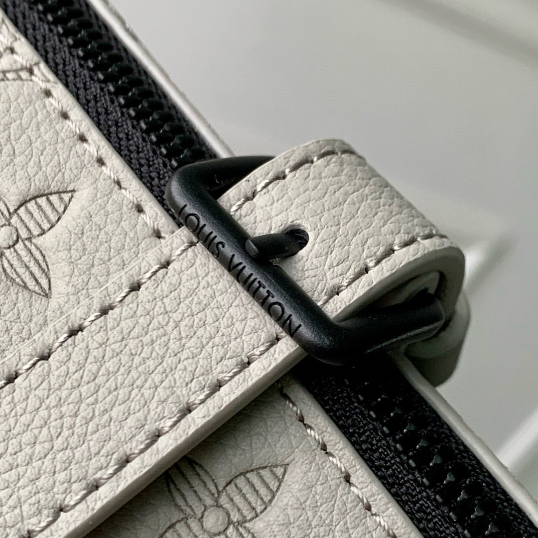 LOU PULSE WEARABLE WALLET