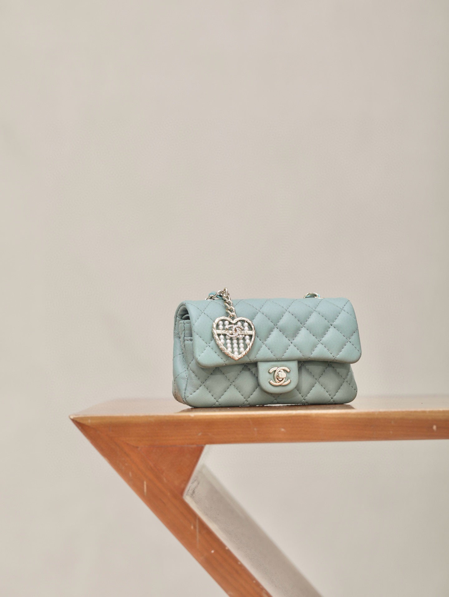 CC 25A MINI CLASSIC FLAP BAG