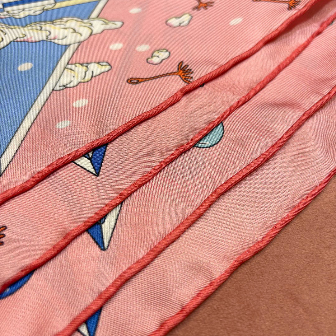 HERM SCARVE