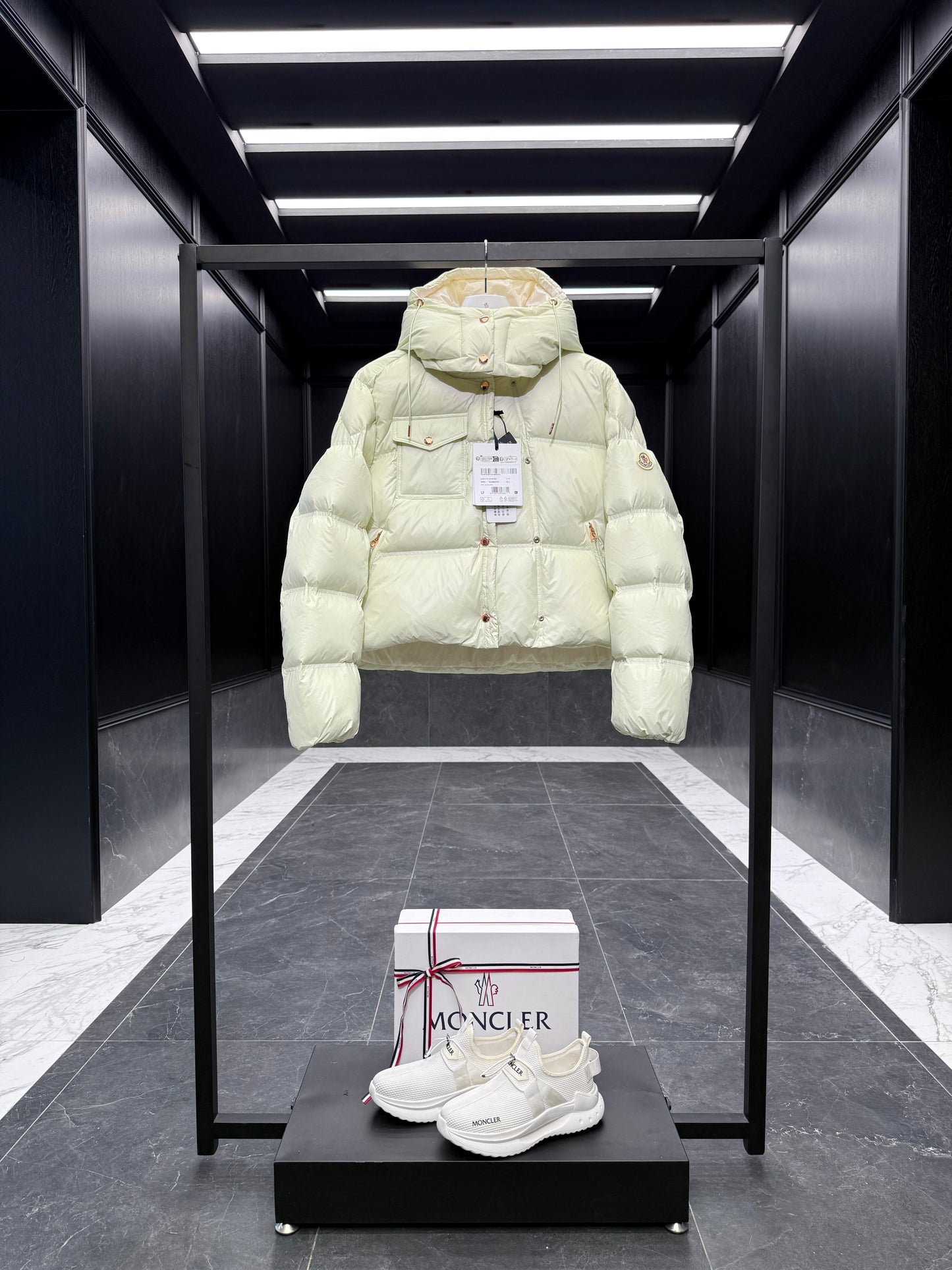 MONC EREA JACKET