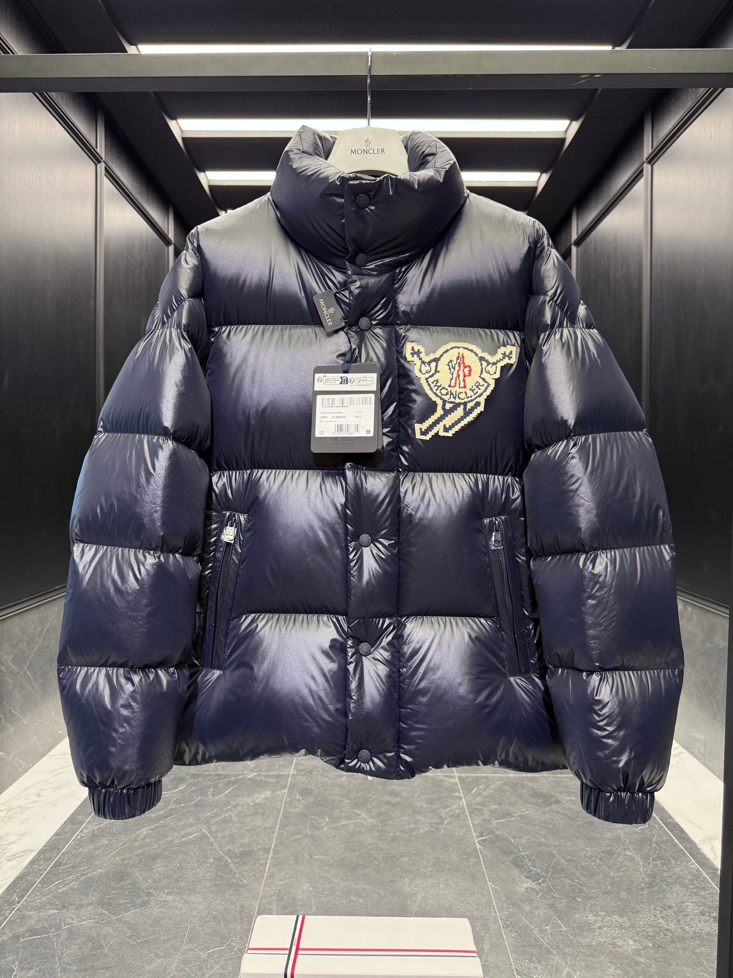 MONC LESTE JACKET
