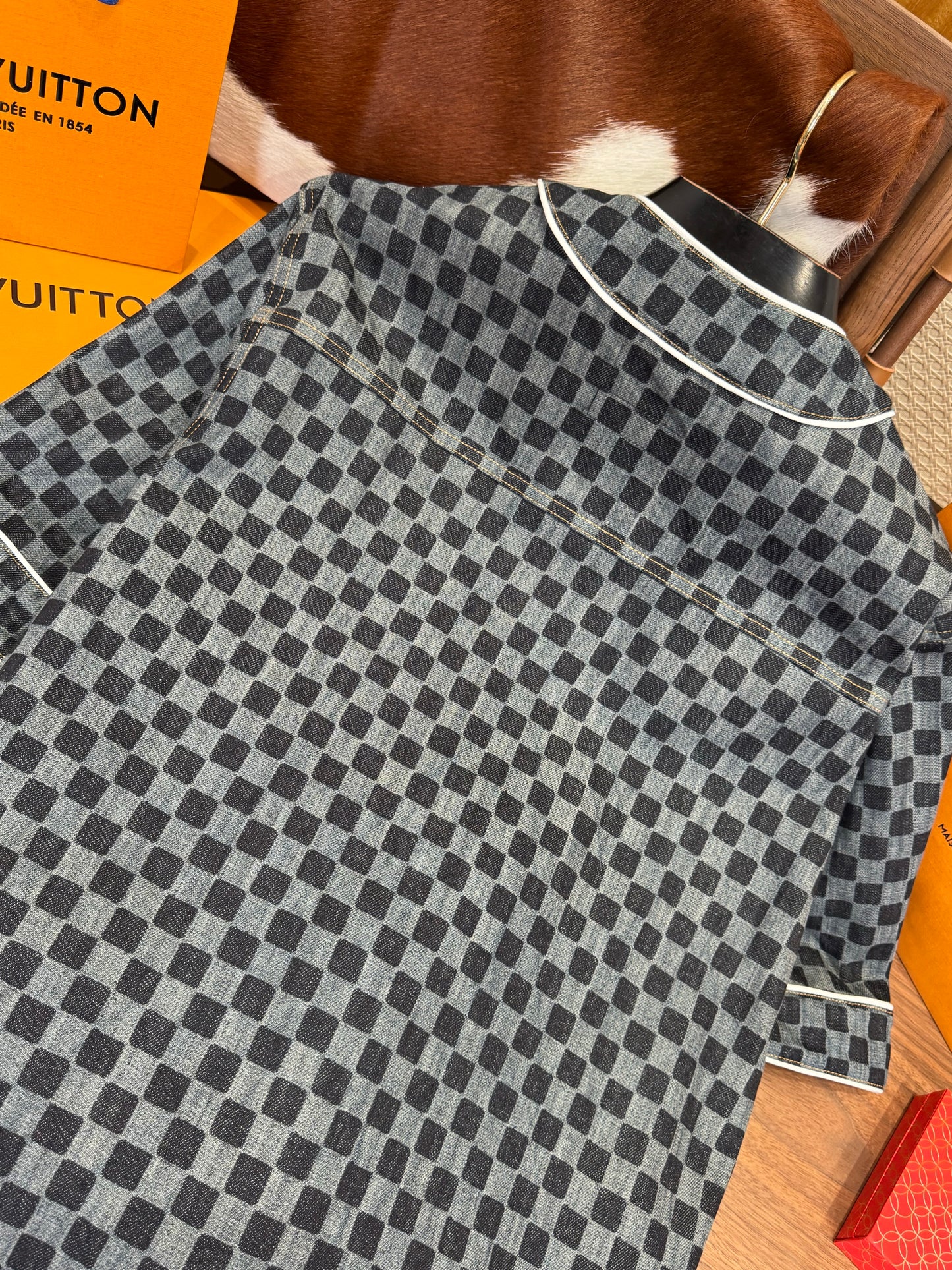 LOU SHIRT