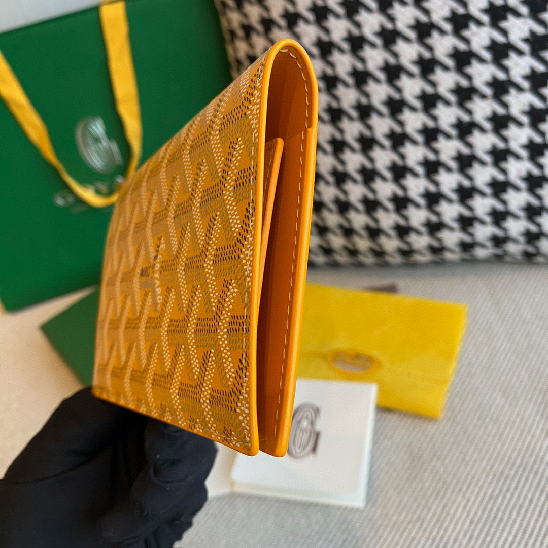 GOYA GRENELLE PASSPORT COVER