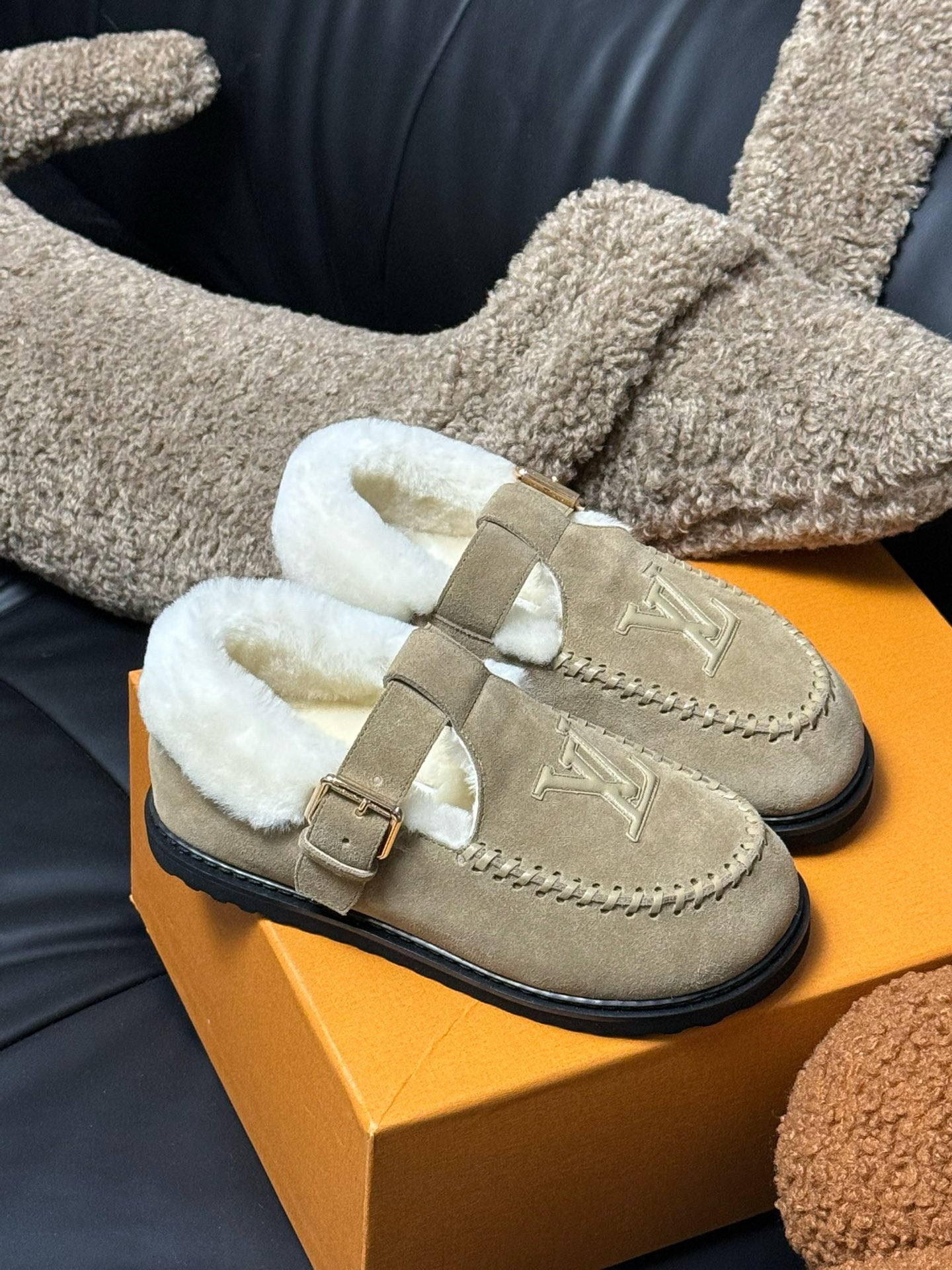 LOU COLORADO MARY JANES