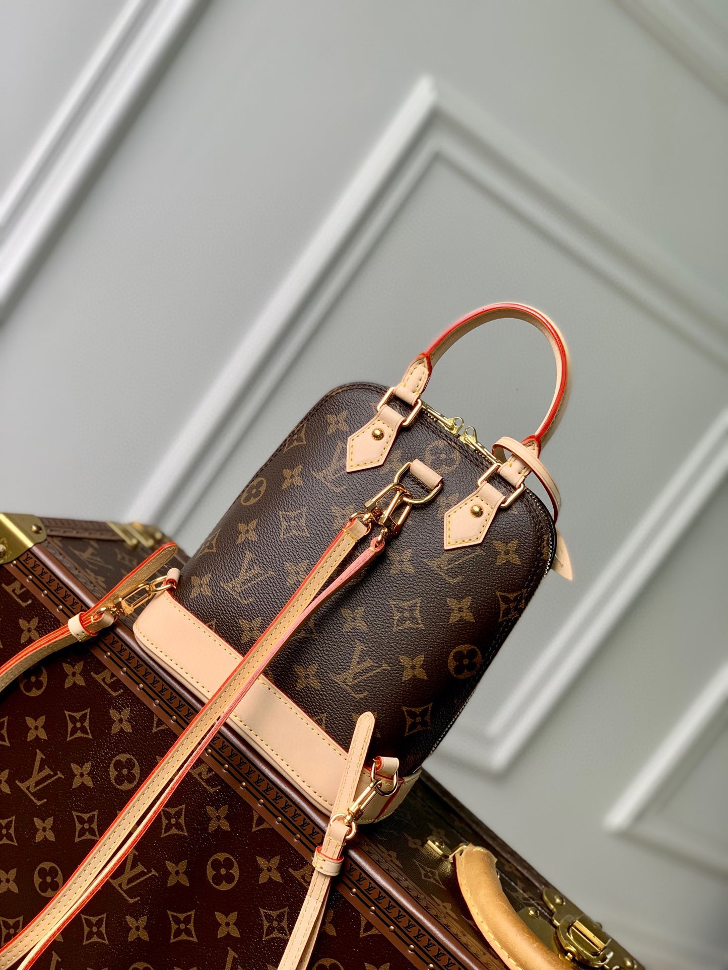 LOU ALMA BACKPACK