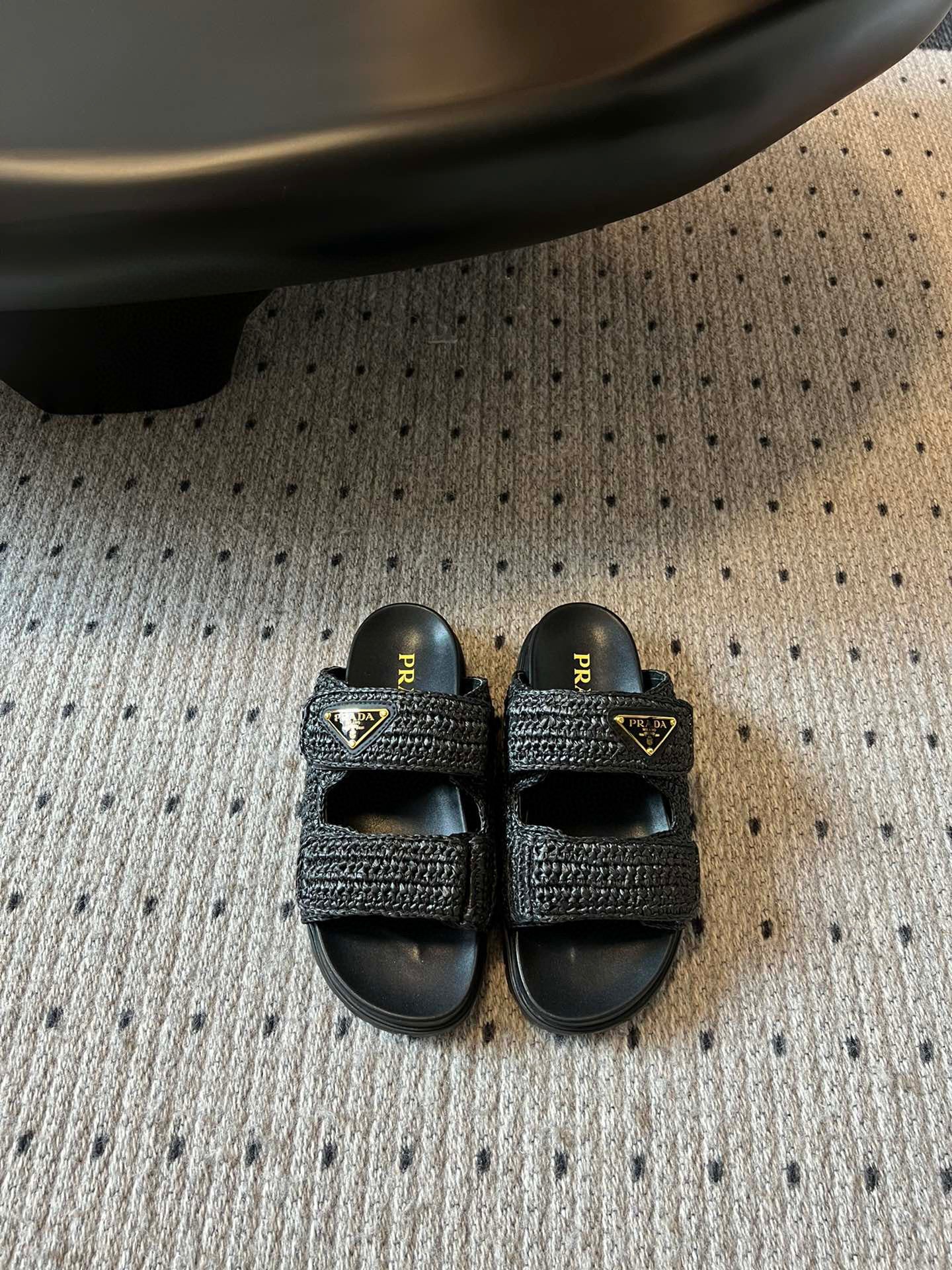 PD SANDALS