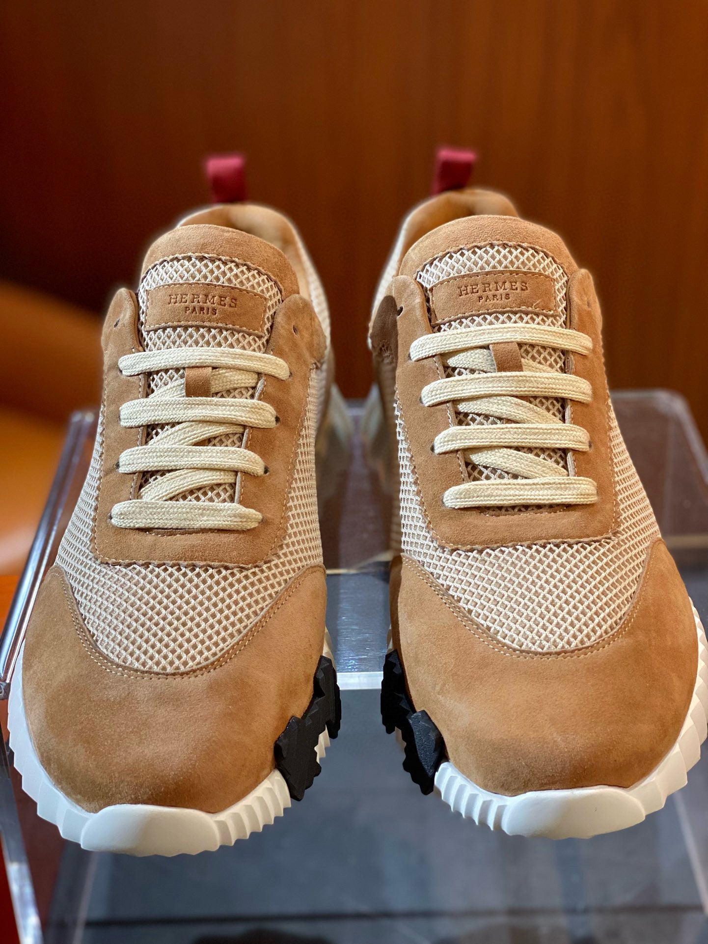 HERM BOUNCING SNEAKERS