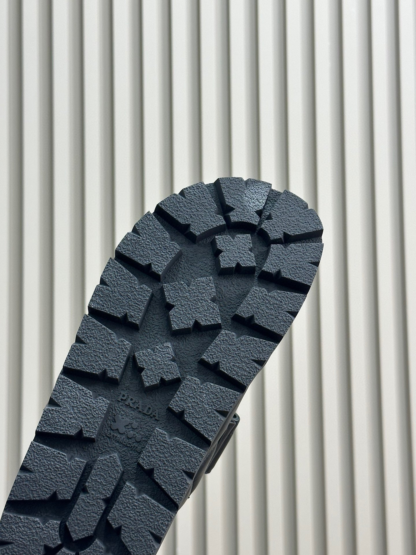 PD NAPPA LEATHER SLIDES