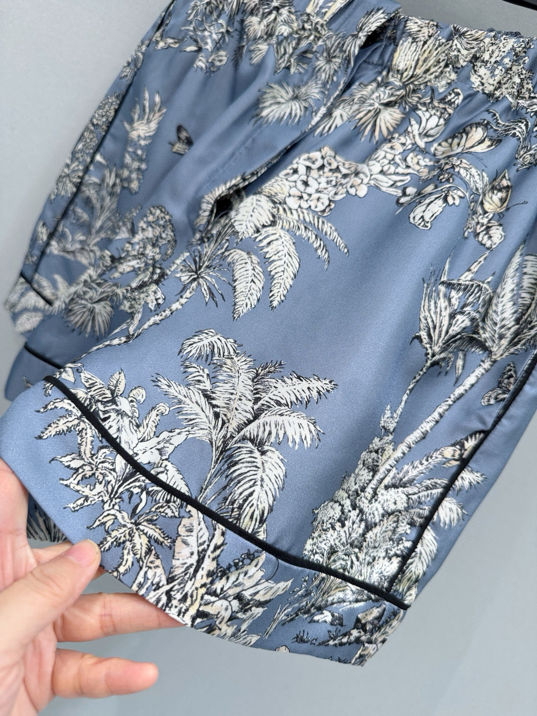 CD SHORTS