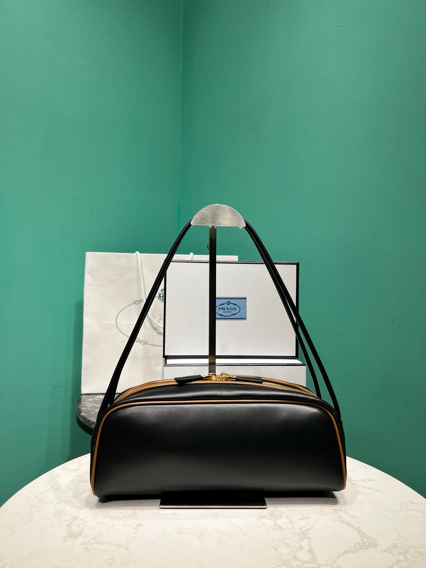 PD SWING SHOULDER BAG