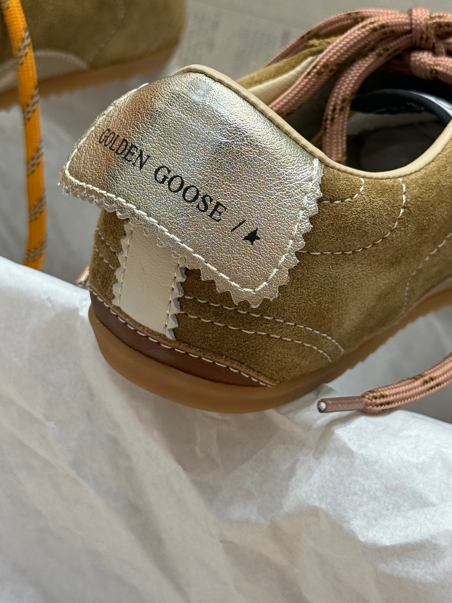 GOLDEN G TRAINERS