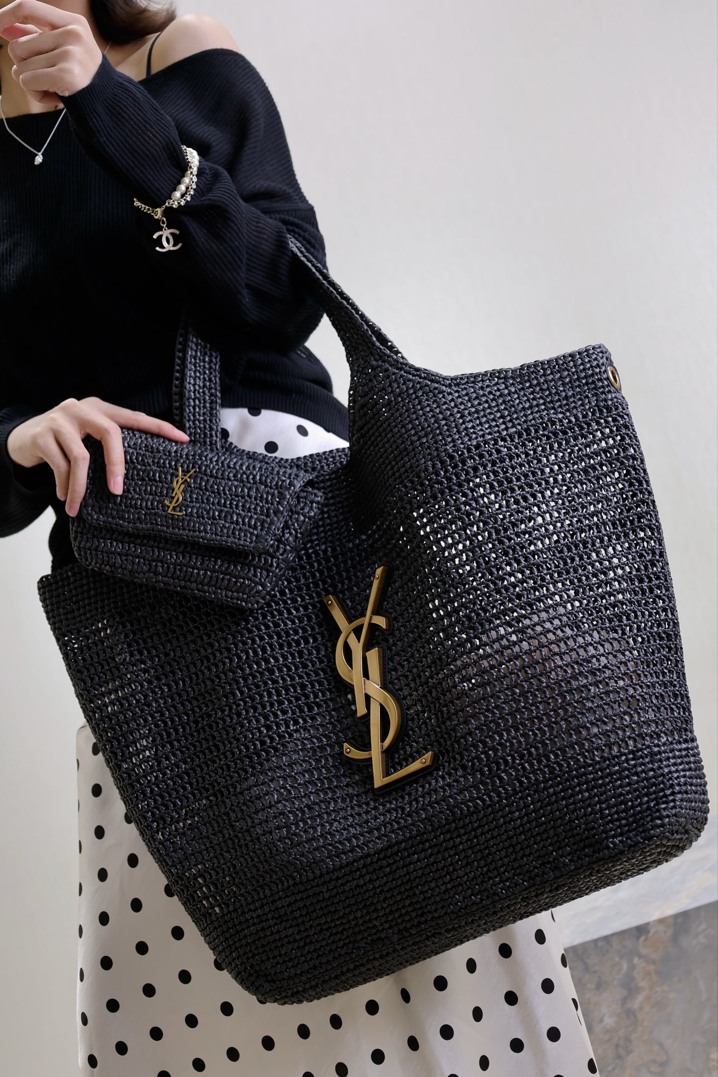 SL ICARE IN RAFFIA BAG