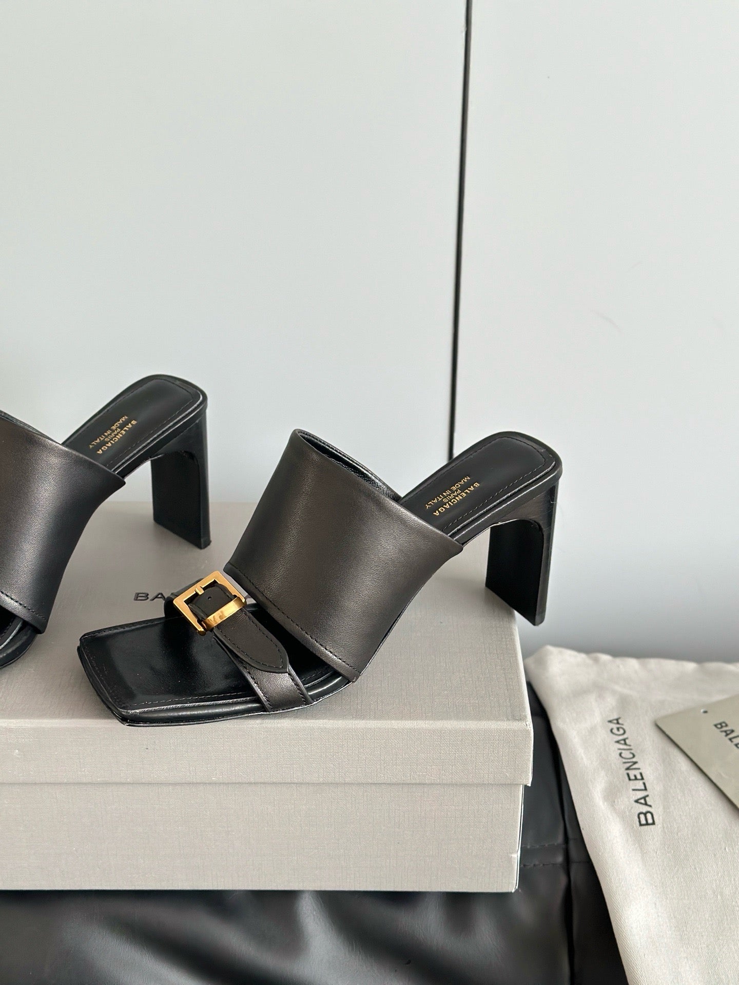 BAL HEELS