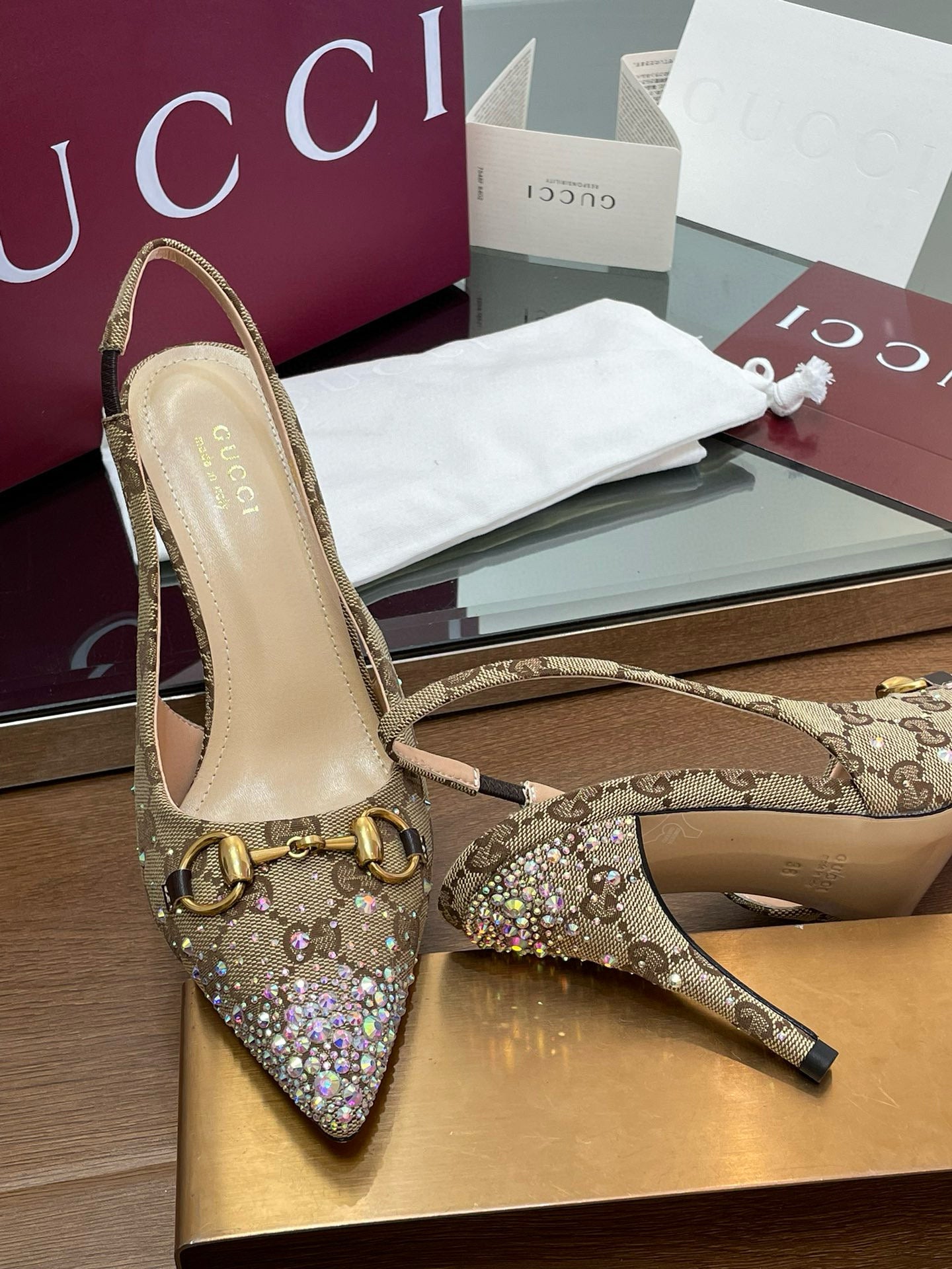 GG HEELS