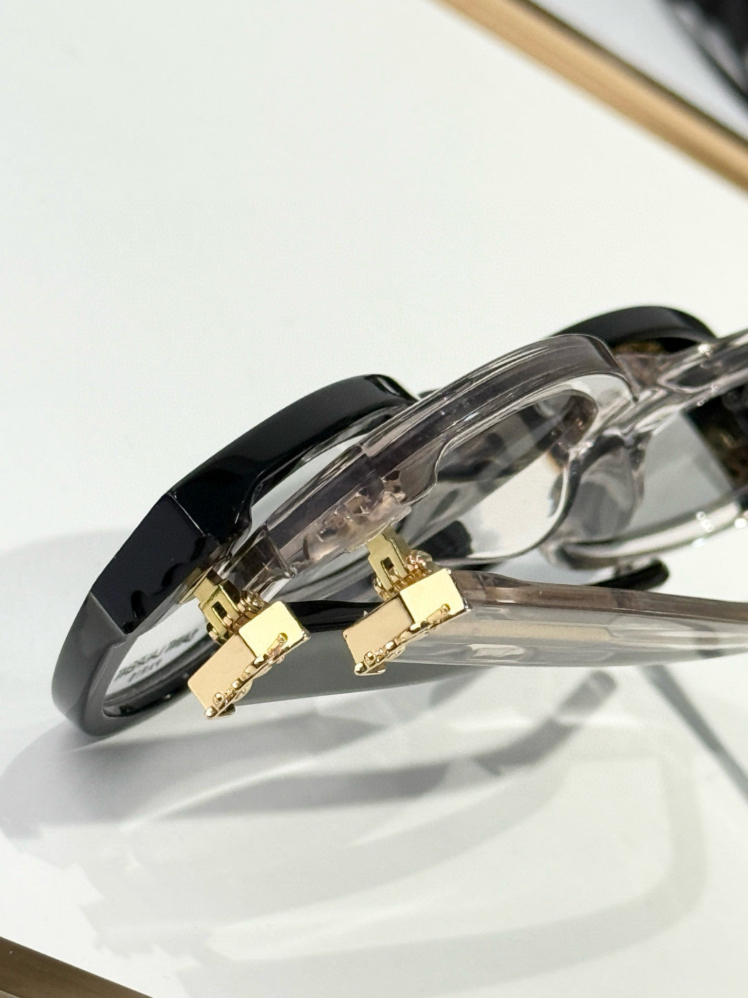 SL SUNGLASSES