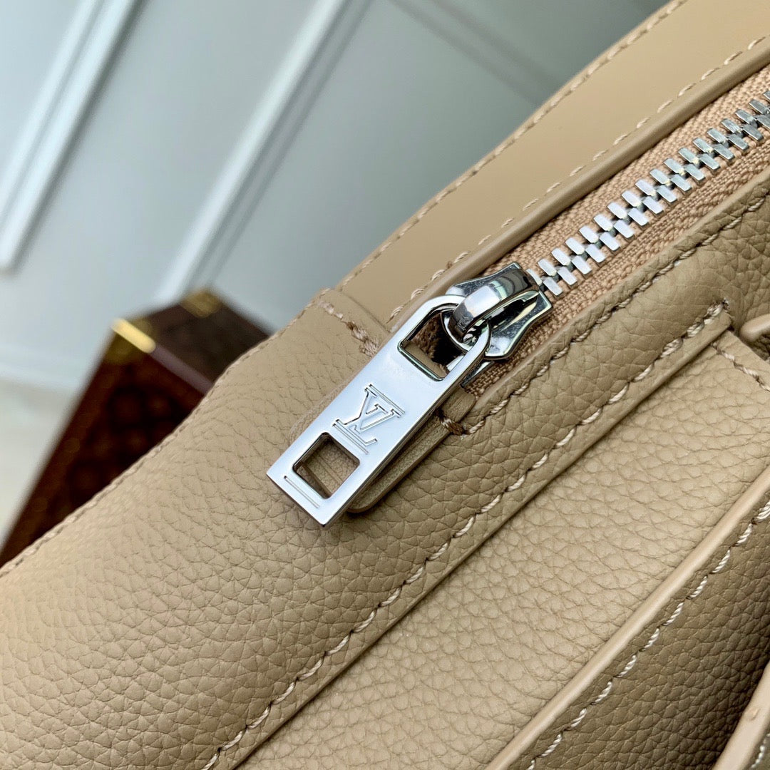 LOU TAKEOFF BACKPACK