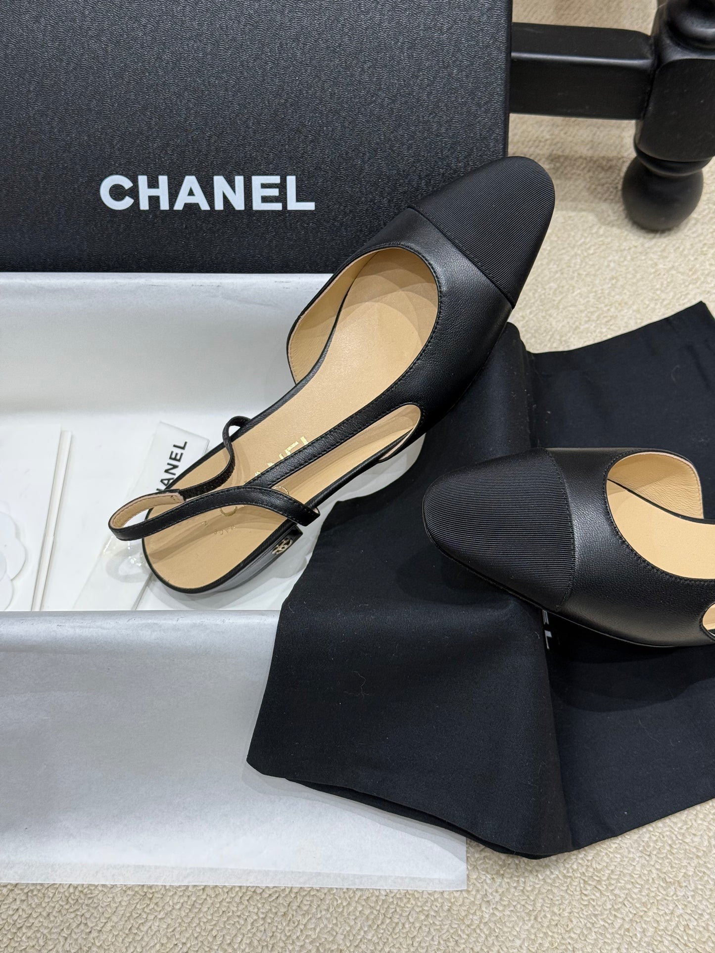 CC SLINGBACK PUMPS