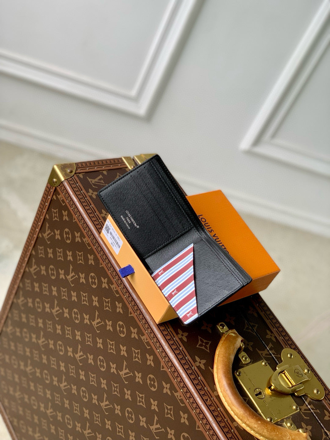 LOU SLENDER WALLET