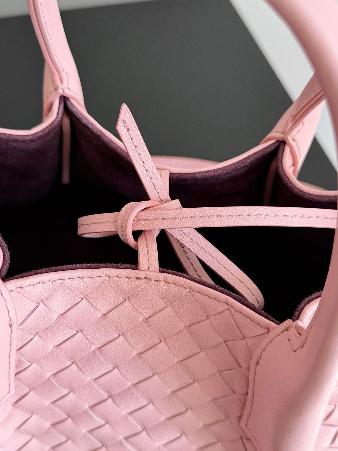 BOTT V SMALL PINACOTECA BAG
