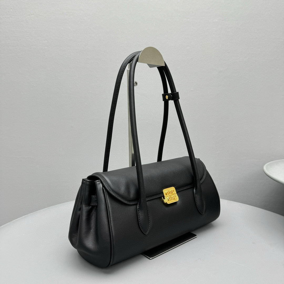 MIU M SHOULDER BAG