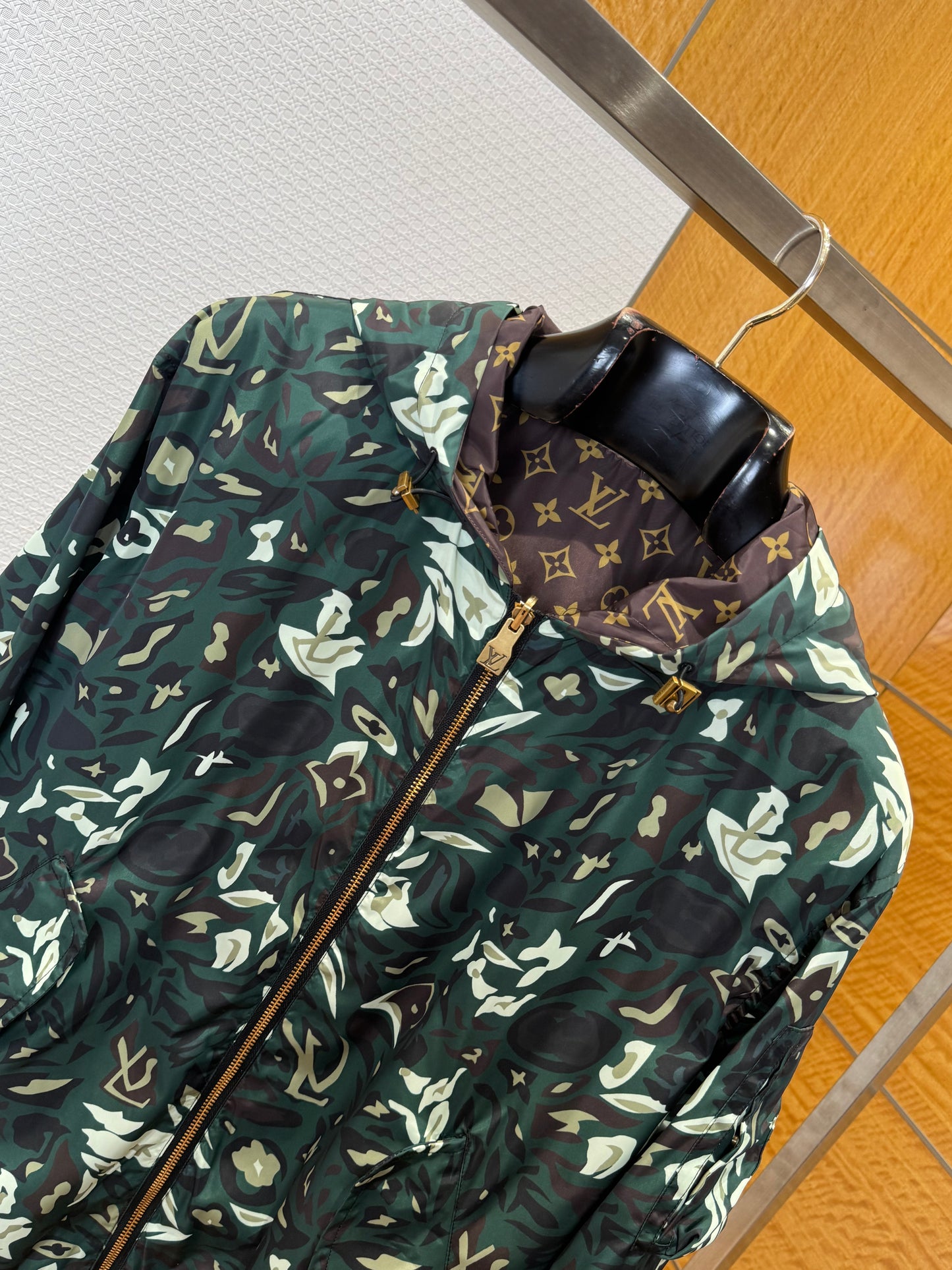 LOU JACKET