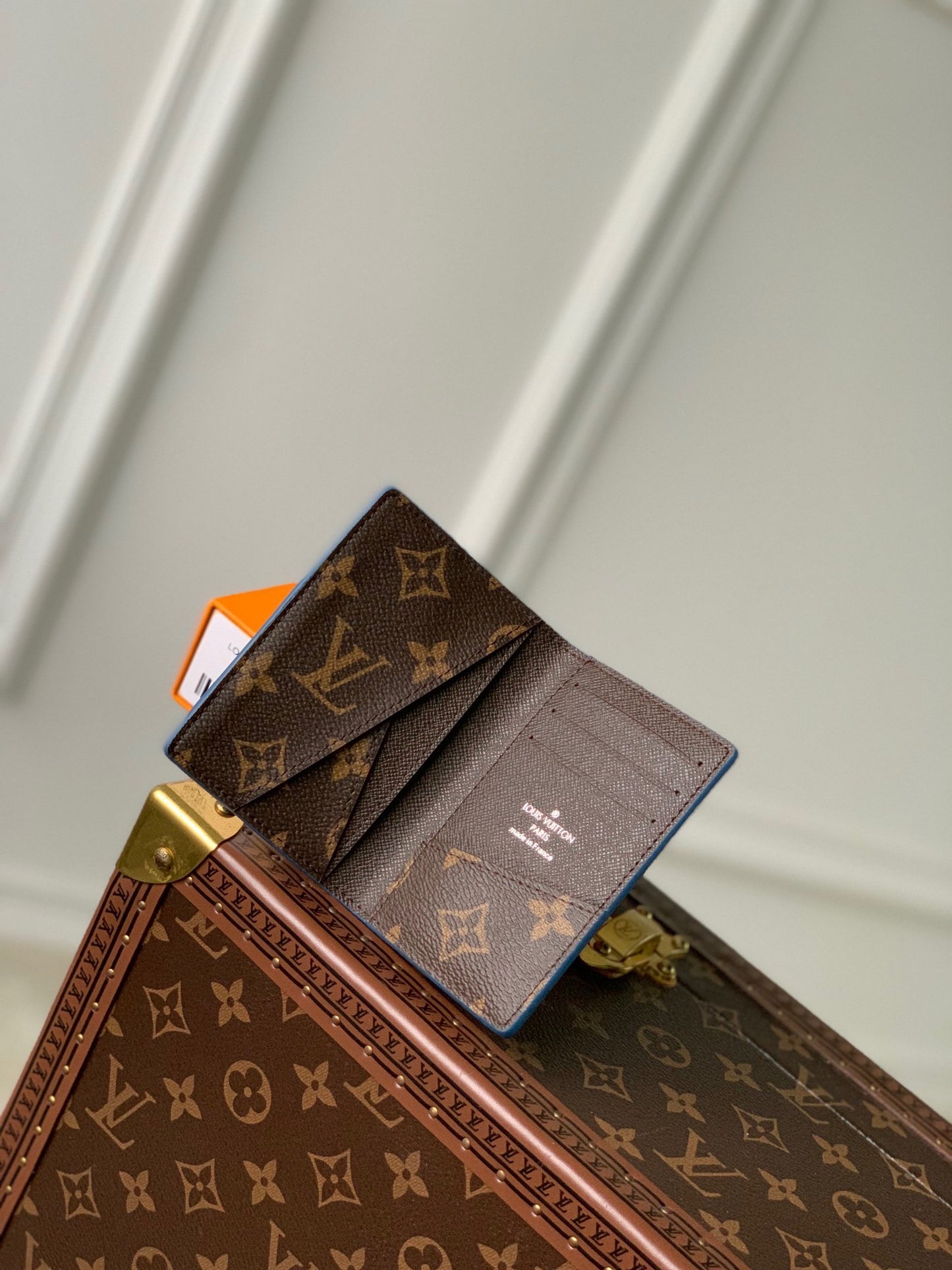 LOU WALLET