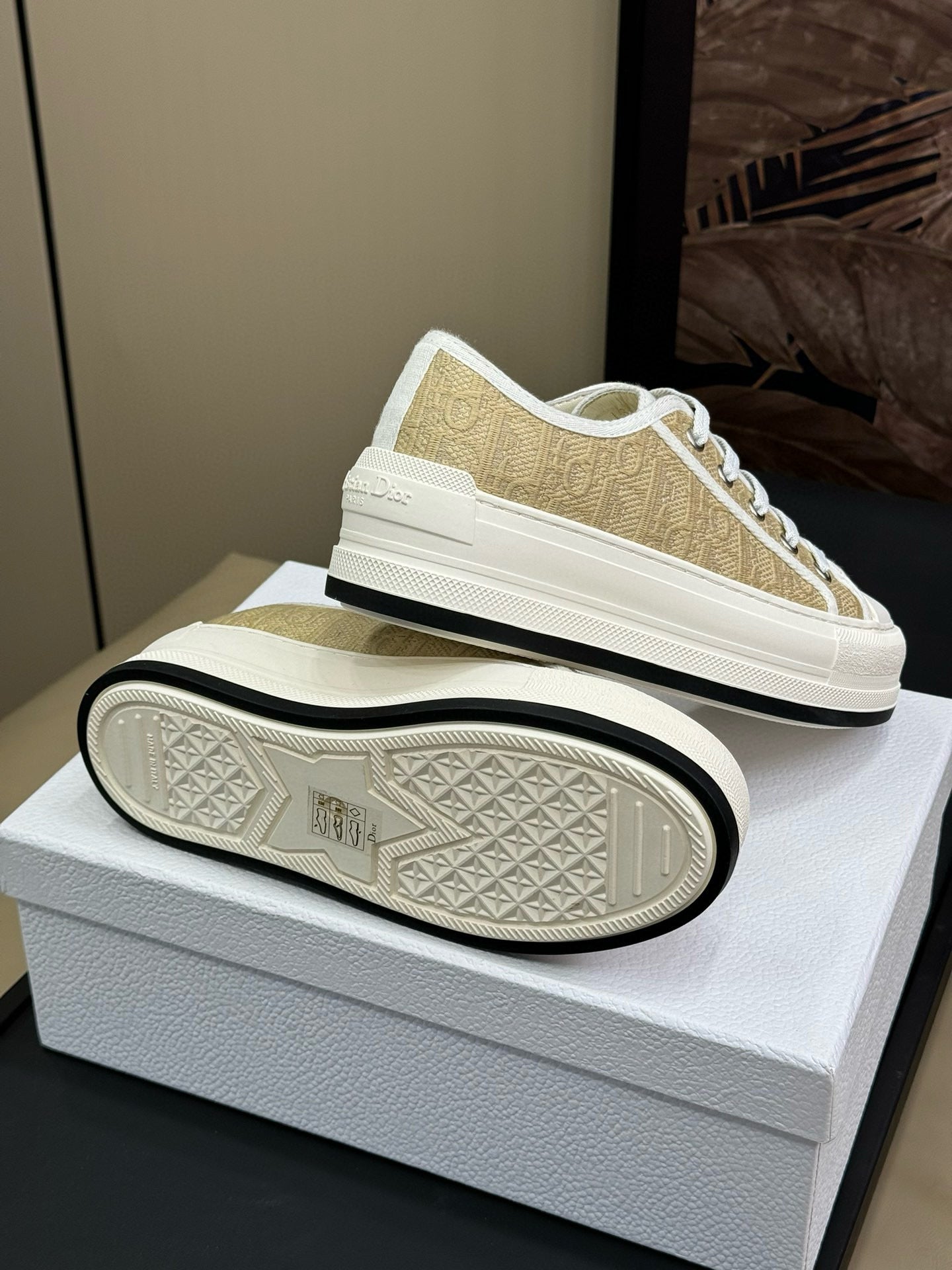 CD PLATFORM SNEAKER