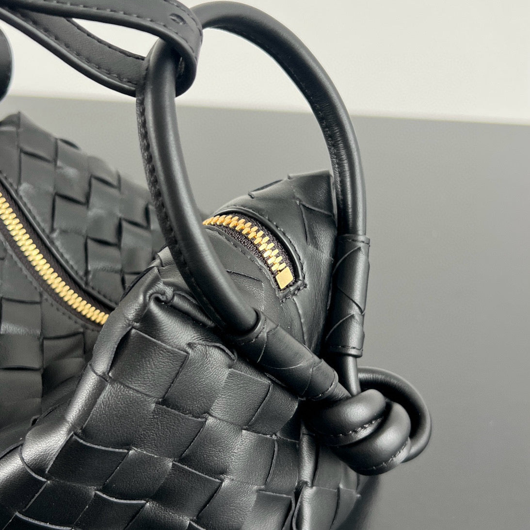 BOTT TOP HANDLE LOOP BAG