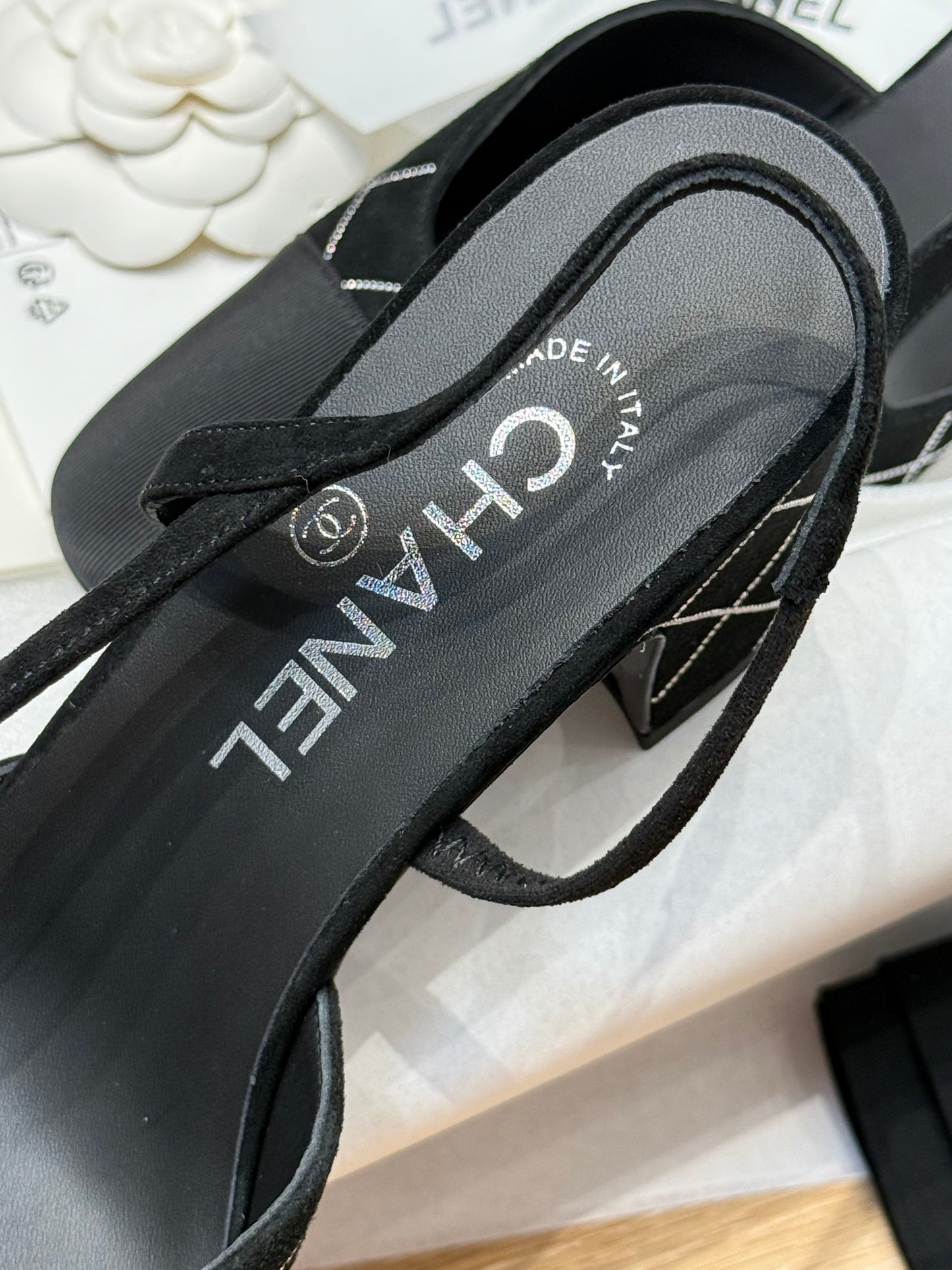 CC SLINGBACK PUMPS