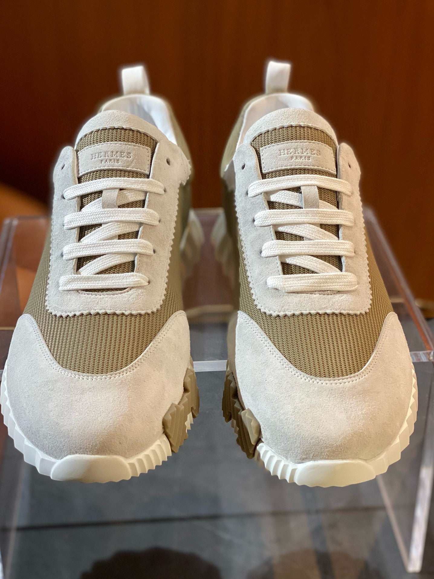HERM BOUNCING SNEAKERS
