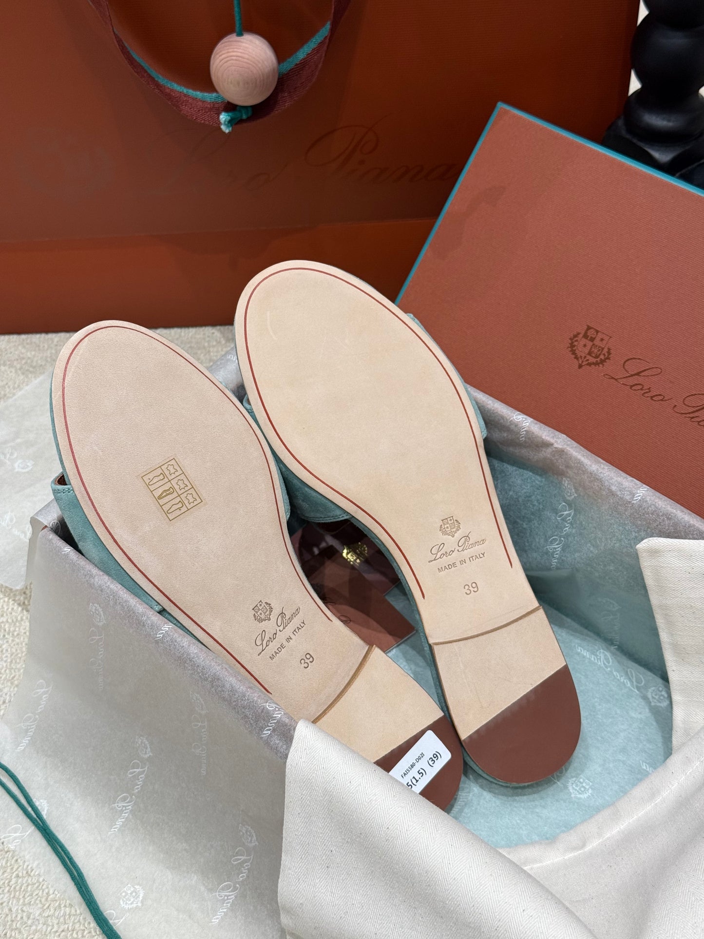 LORO P SUMMER CHARM SLIPPER