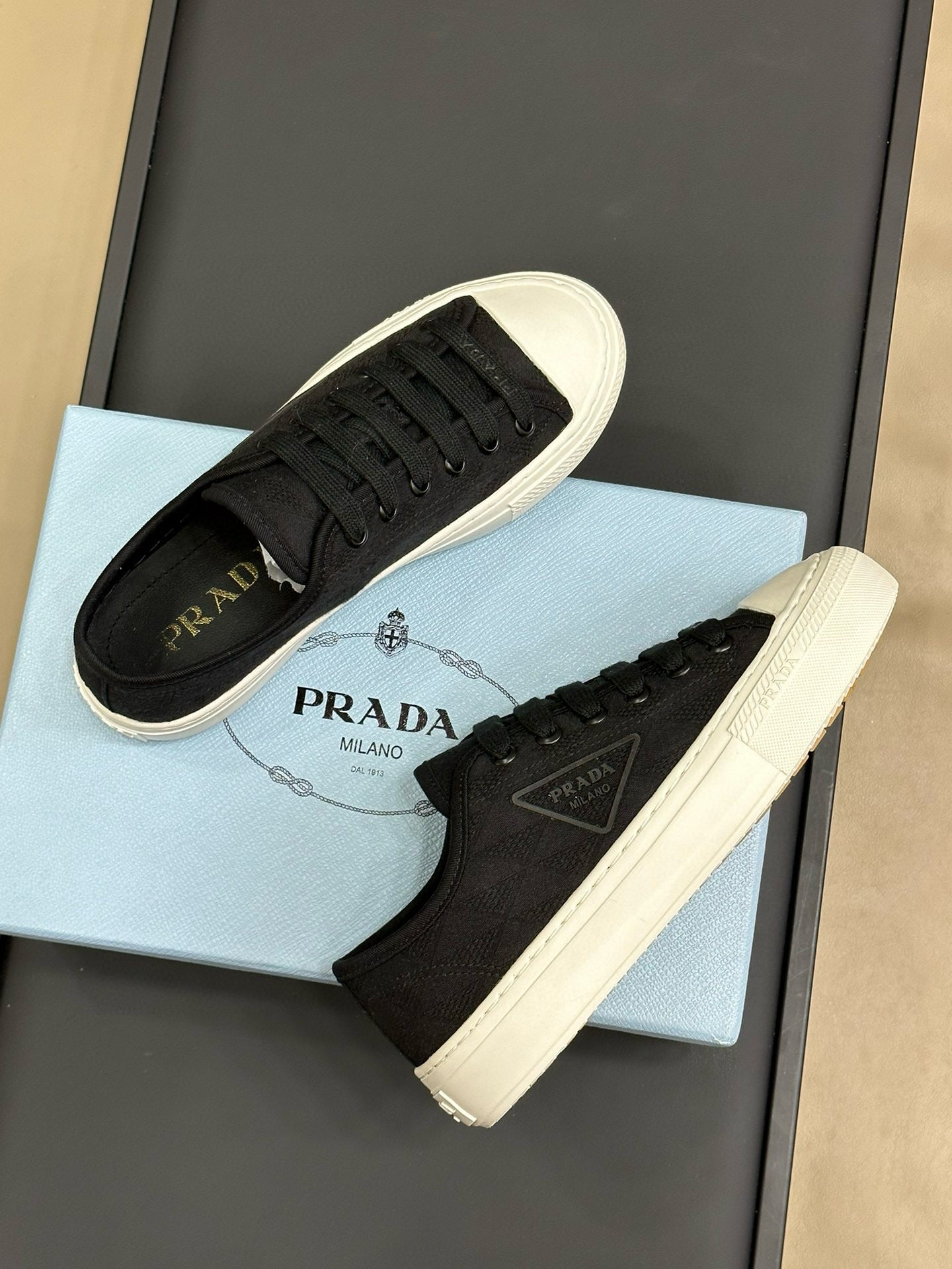 PD SNEAKERS