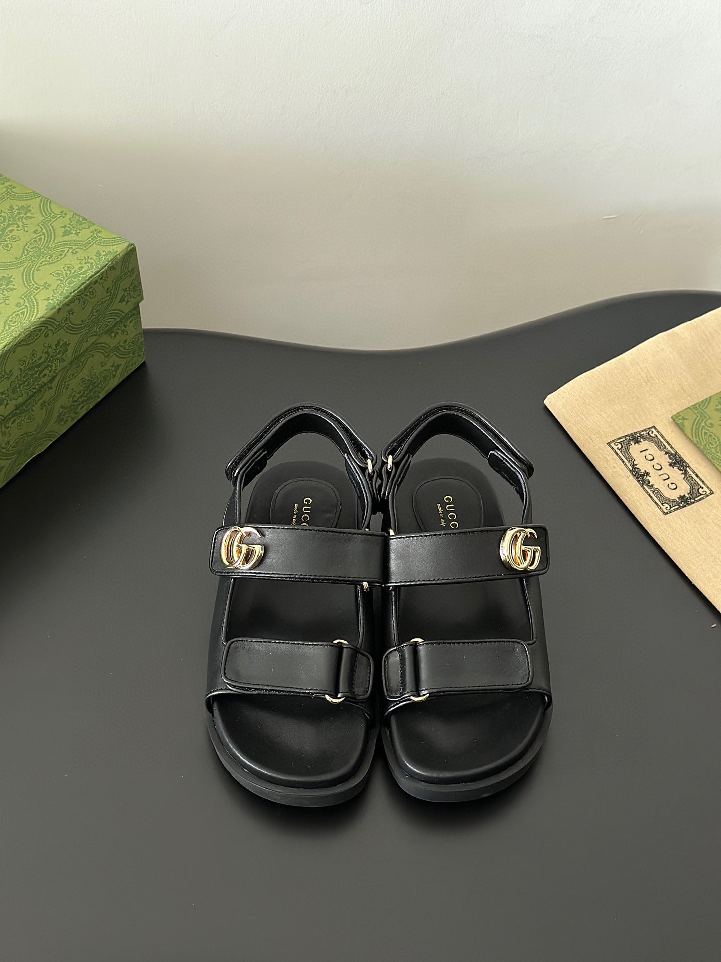 GG SANDALS