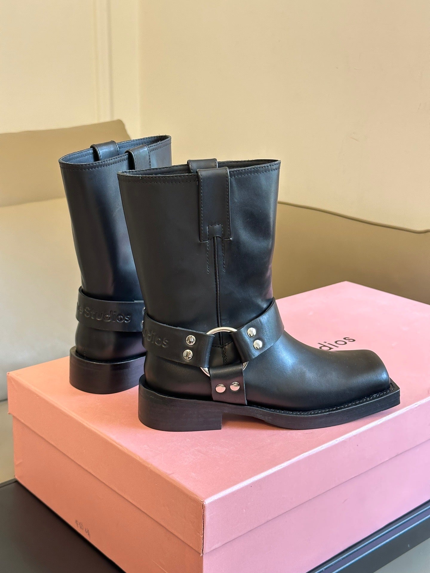 ACNE BOOTS