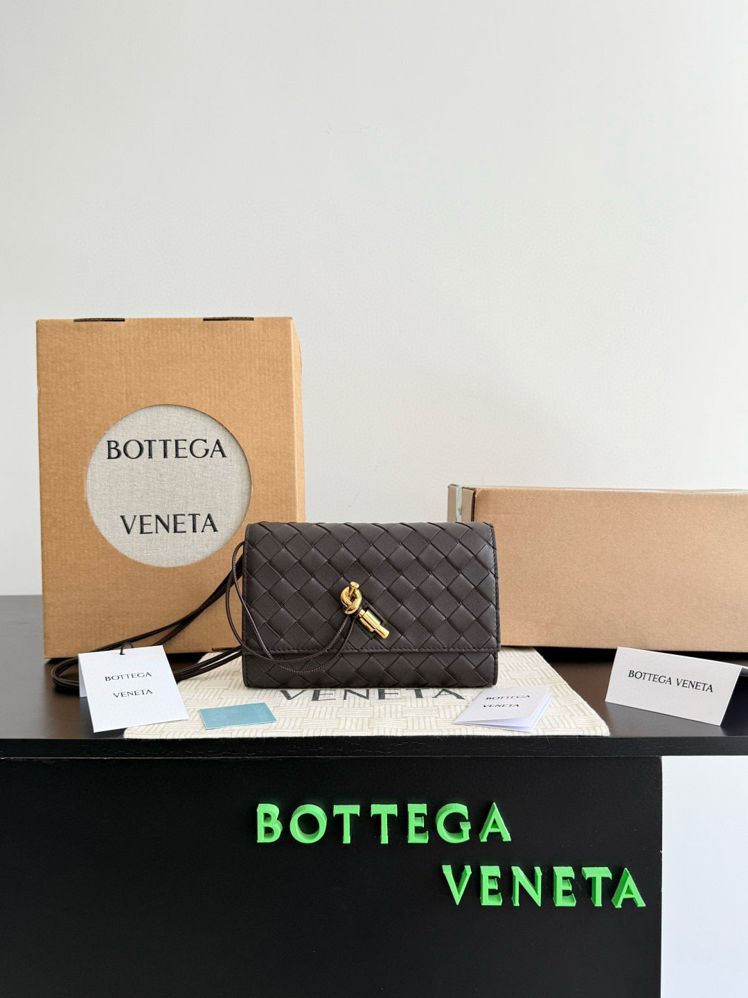BOTT V ANDIAMO POUCH