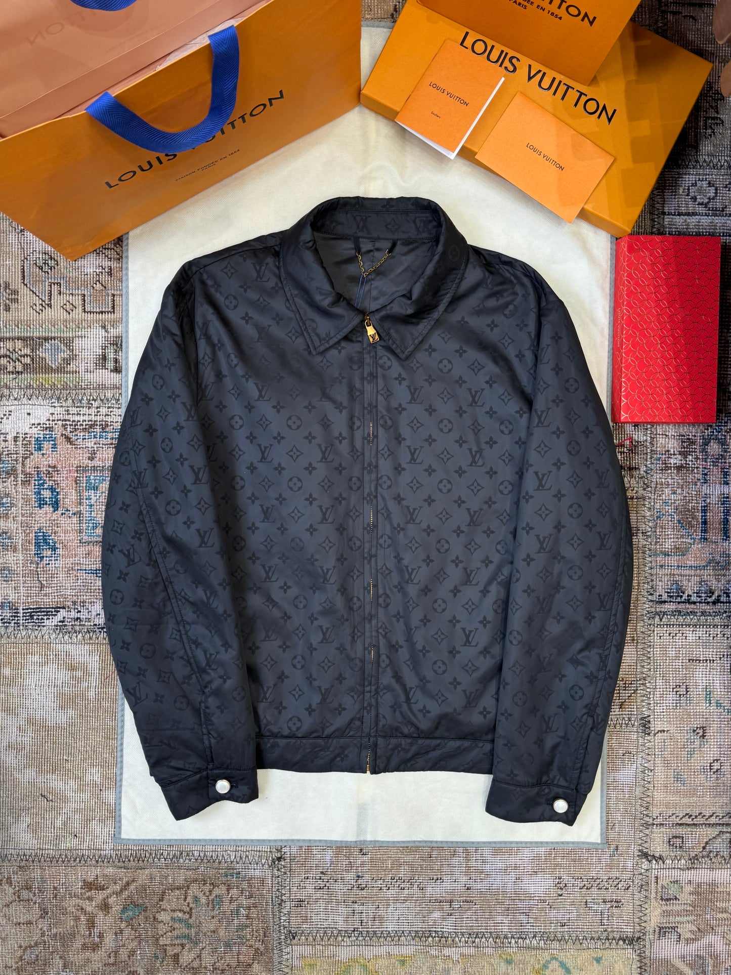 LOU JACKET
