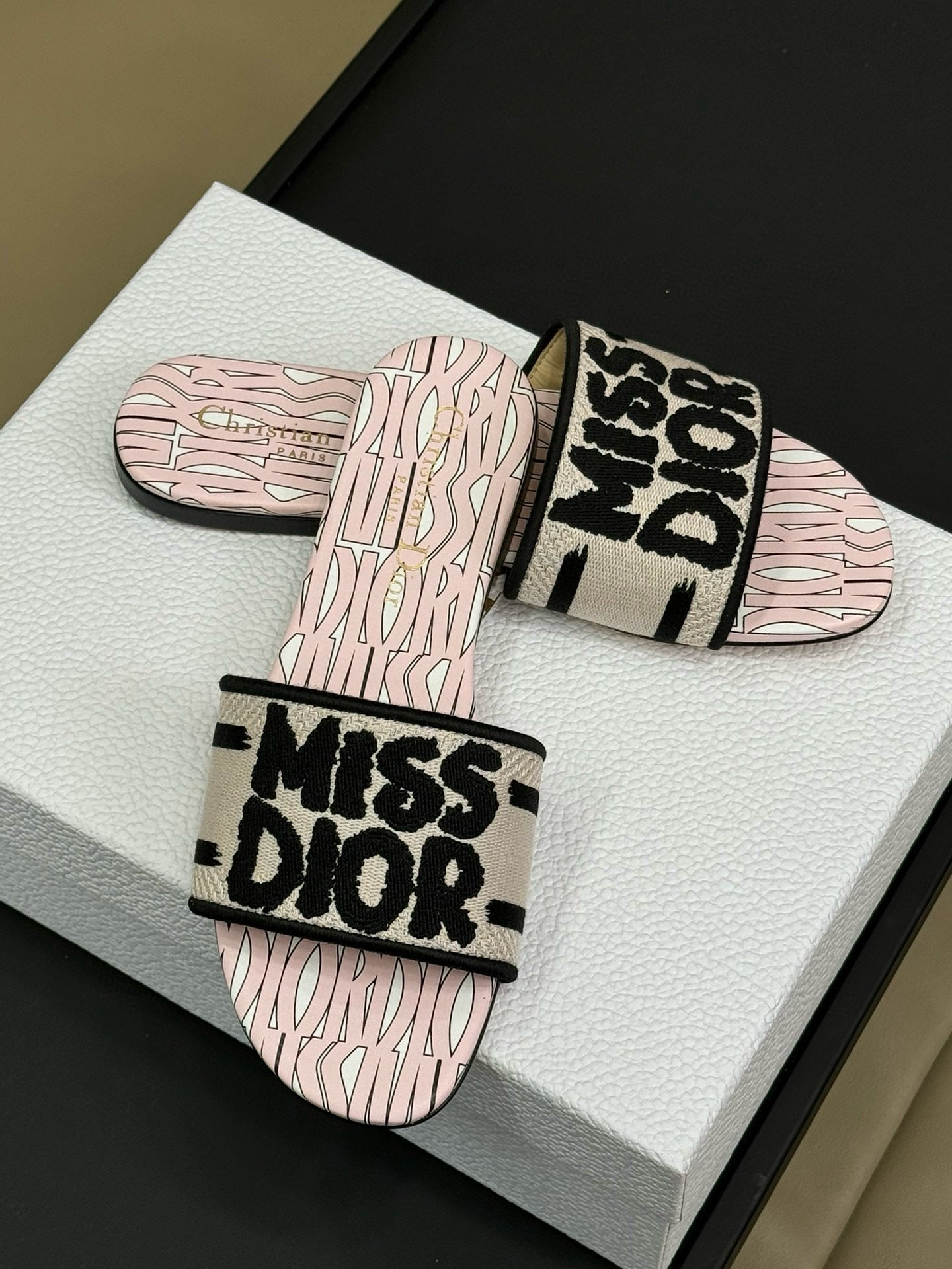 CD DWAY SLIDES