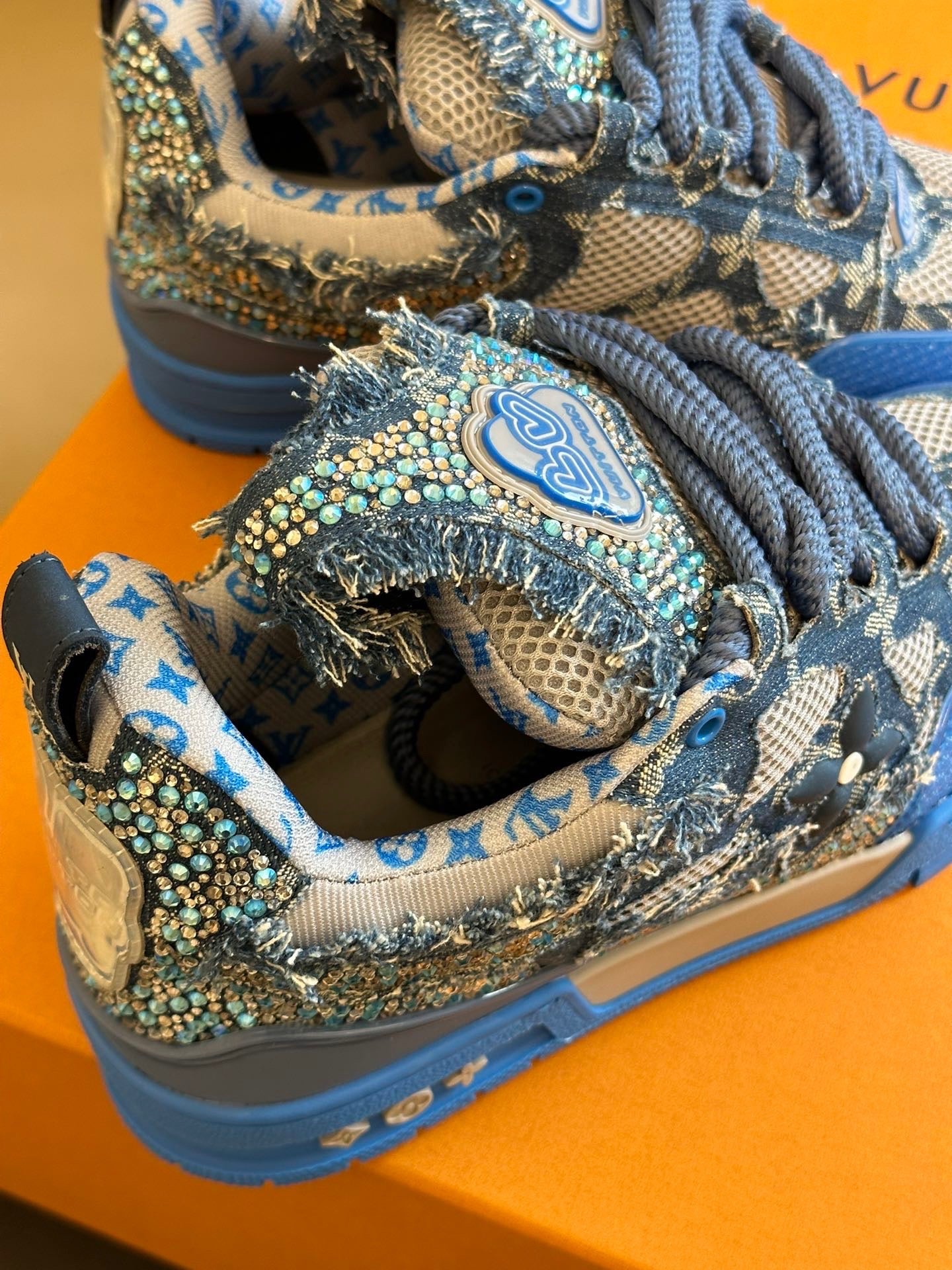 LOU TRAINERS