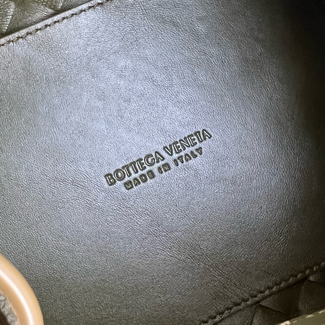 BOTT SMALL PARACHUTE CHAIN BAG