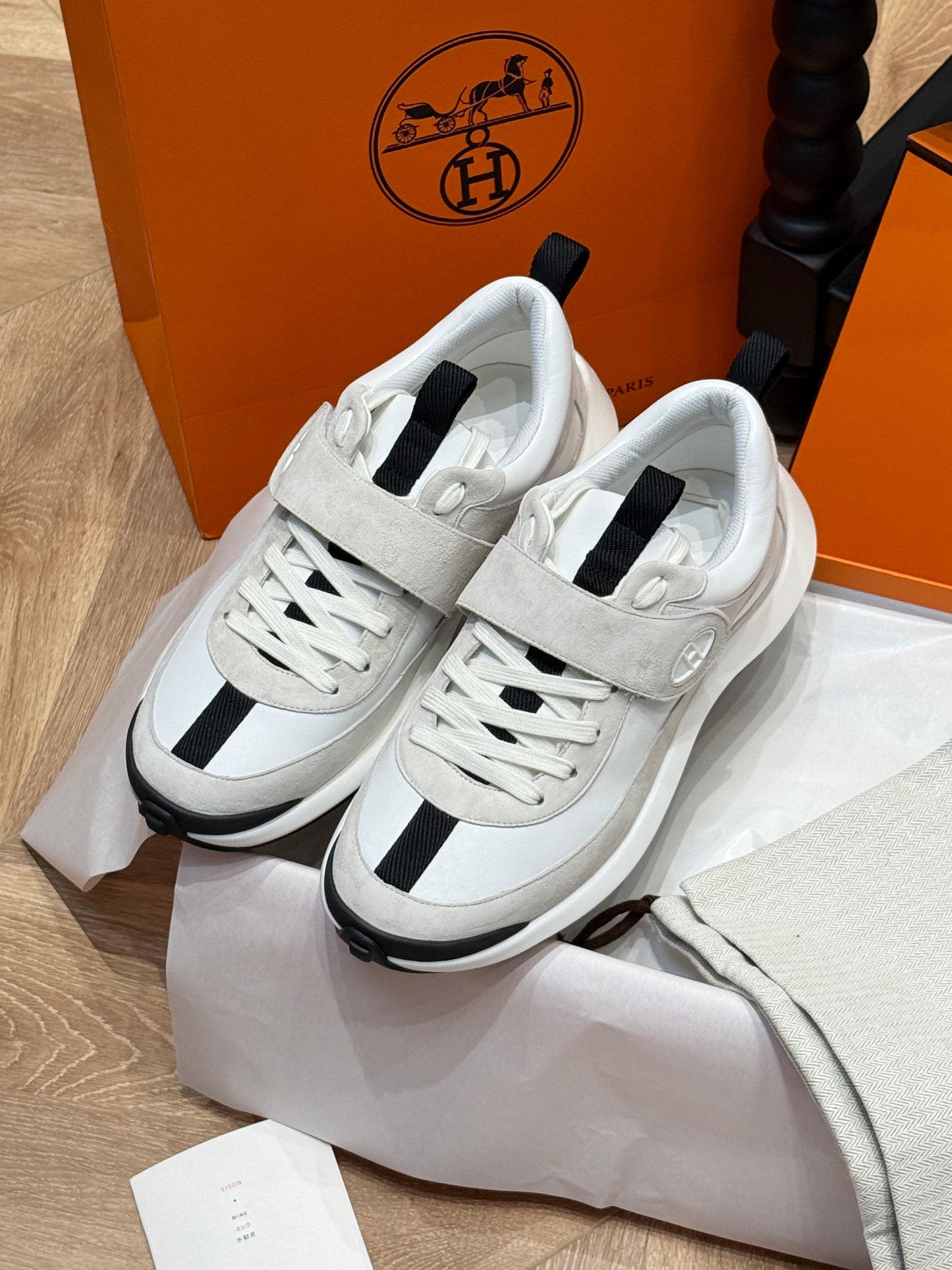 HERM LOOP SNEAKER