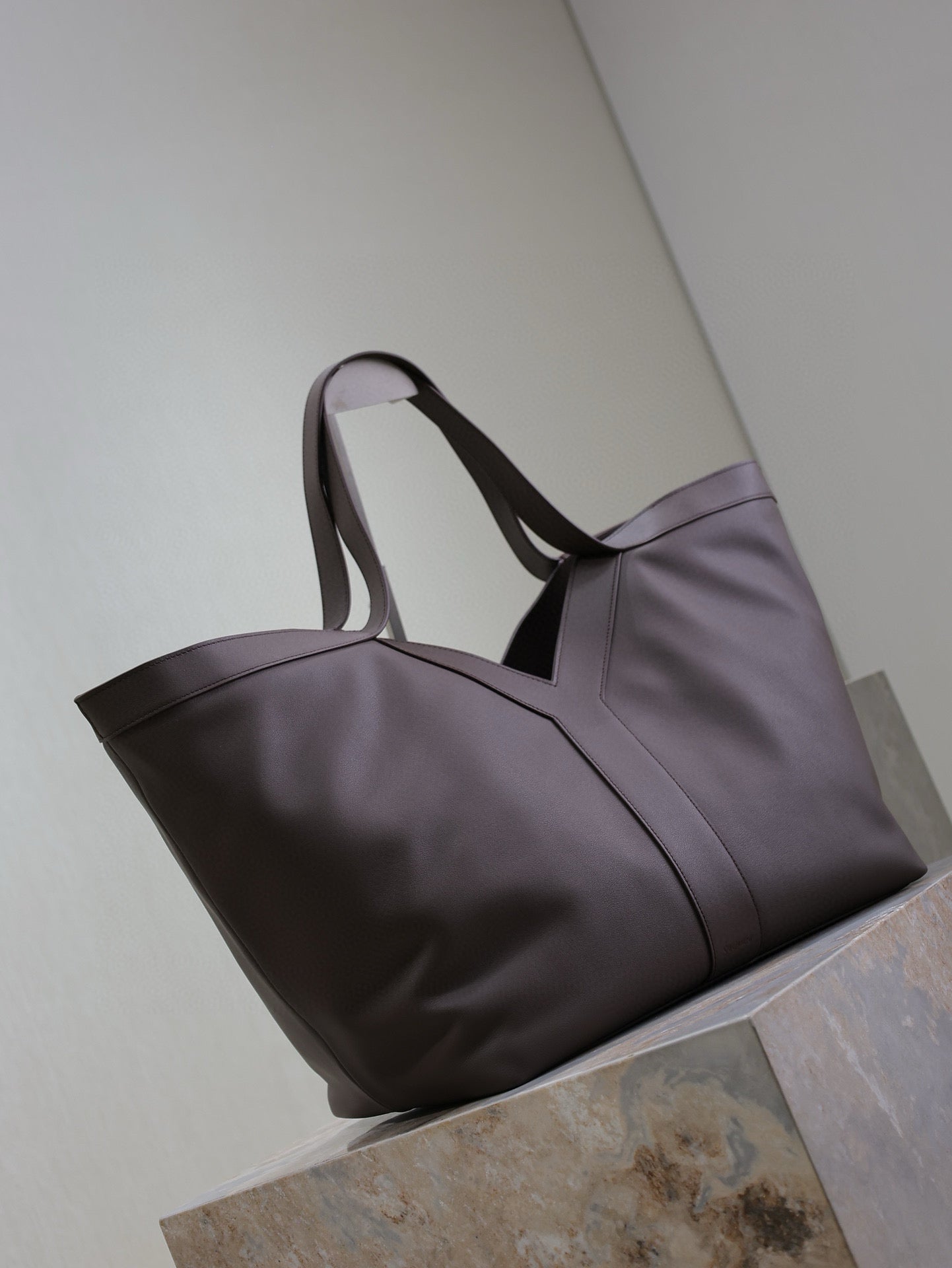 SL Y TOTE IN LEATHER BAG