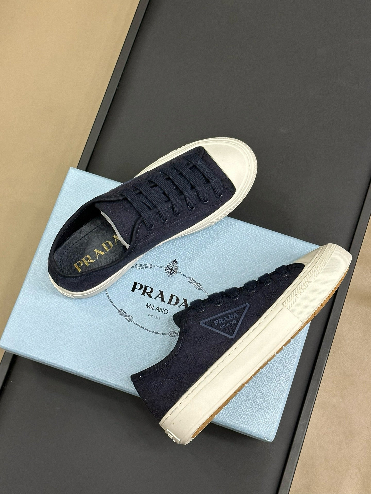 PD SNEAKERS