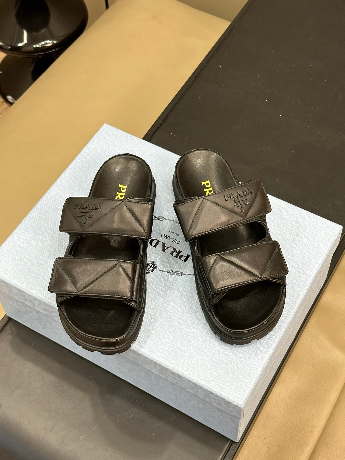 PD NAPPA LEATHER SLIDES