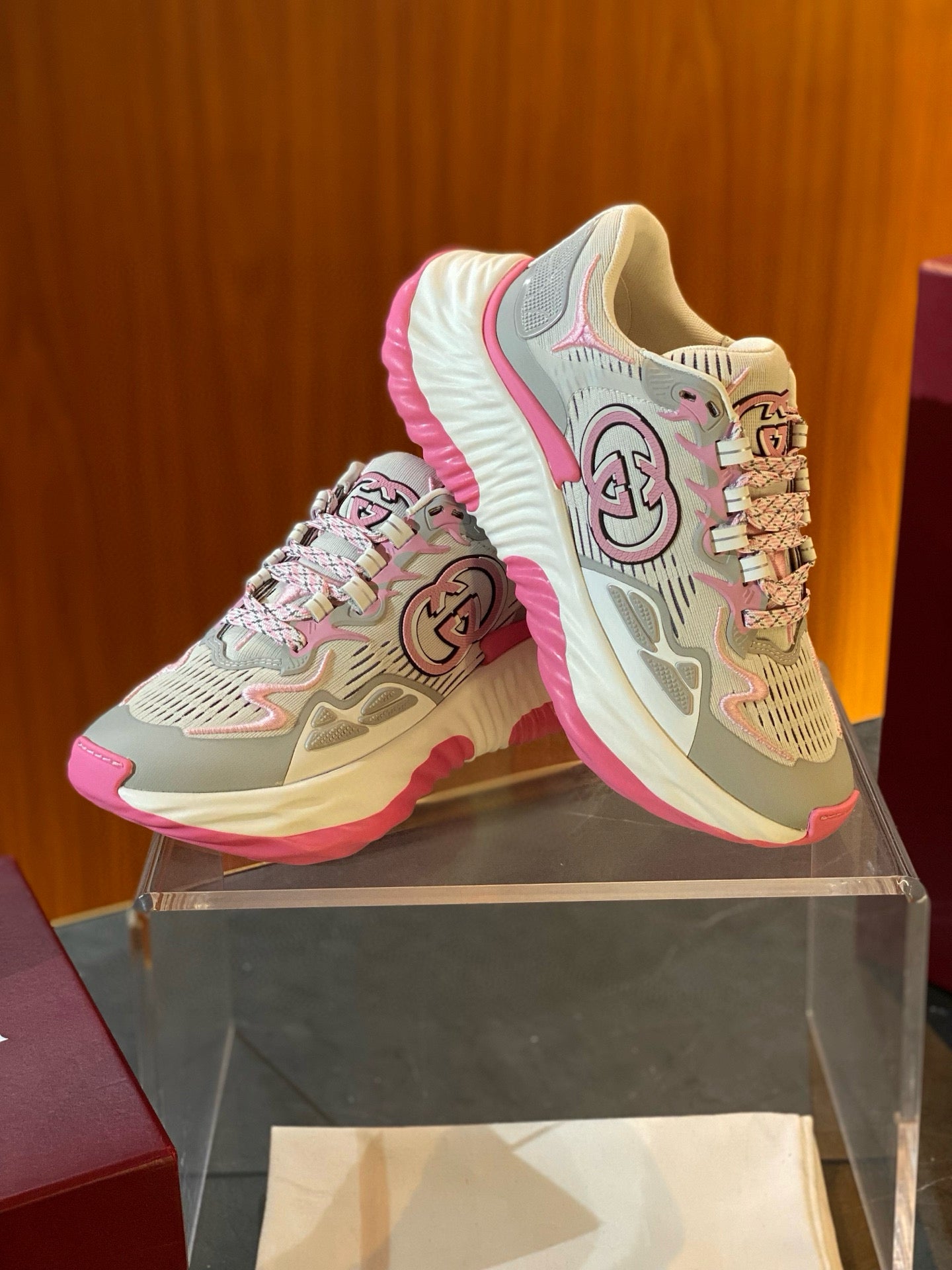 GG RIPPLE SNEAKERS