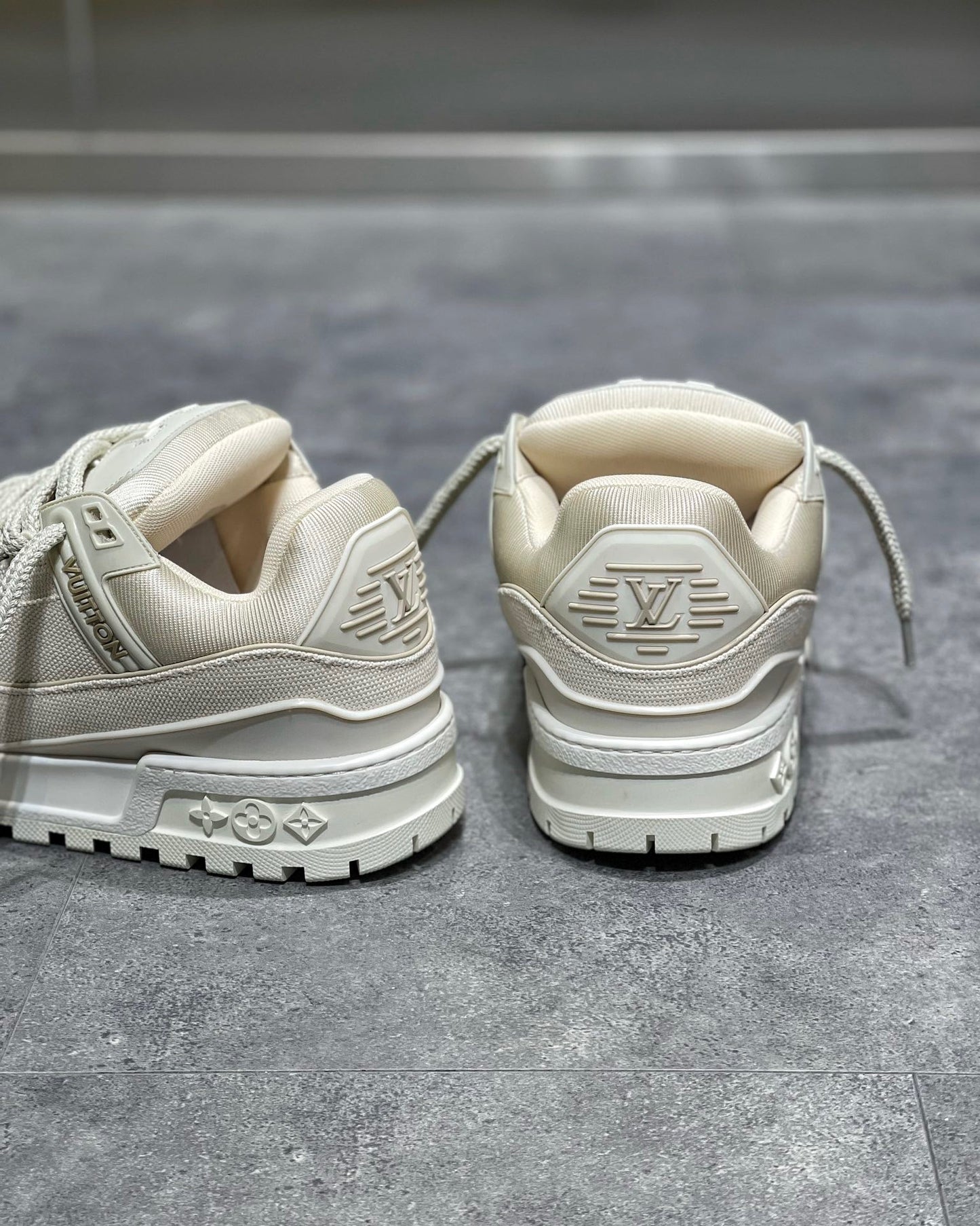 LOU TRAINERS