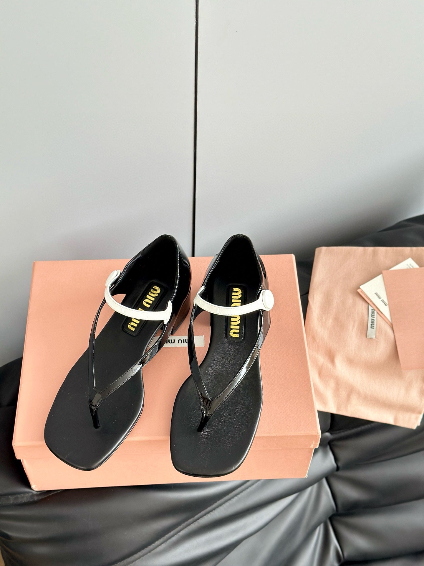 MIU M THONG SANDALS