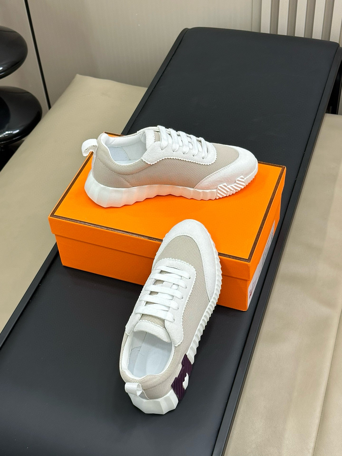 HERM BOUNCING SNEAKER
