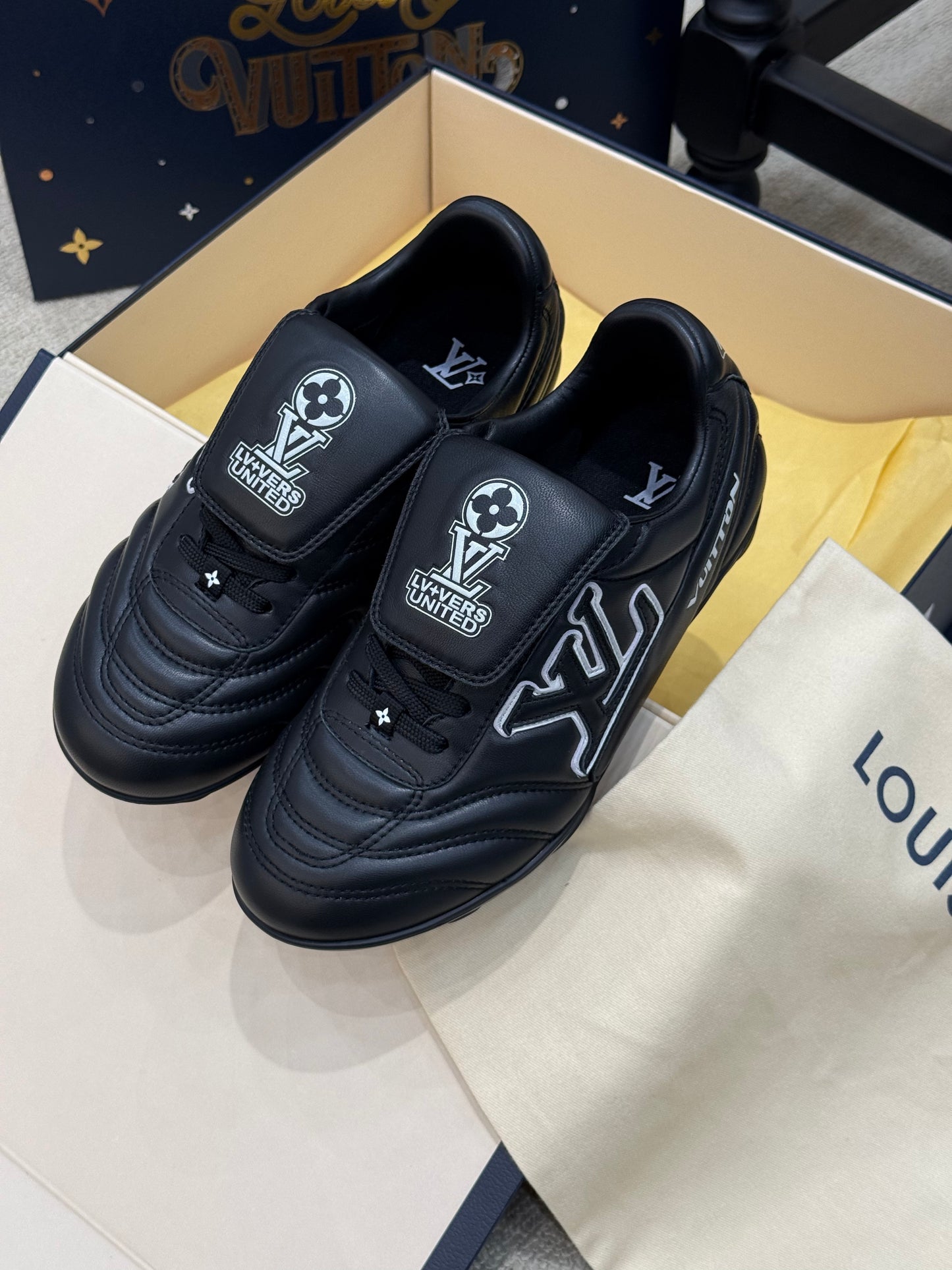 LOU FOOTPRINT SNEAKER