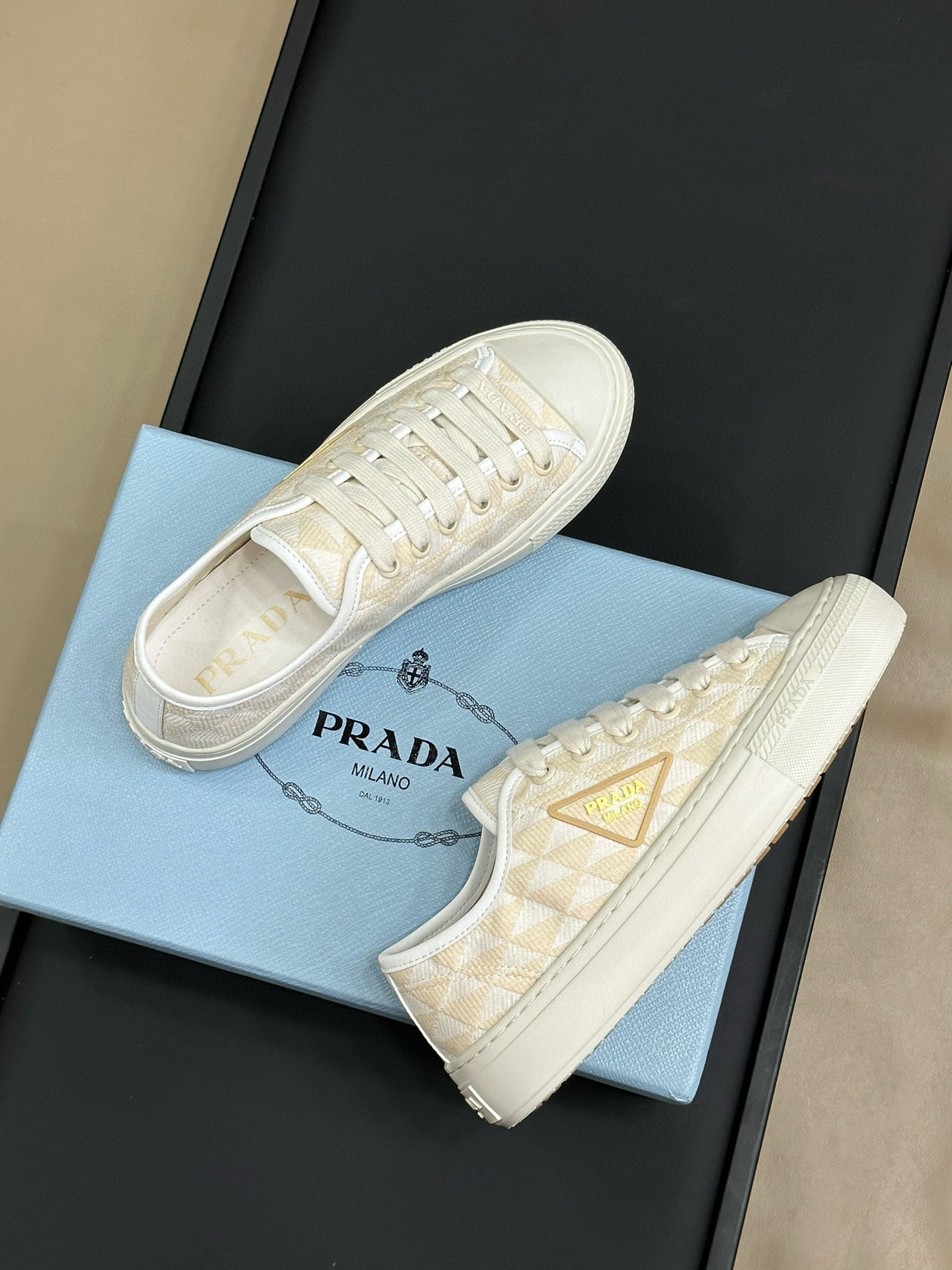 PD SNEAKERS