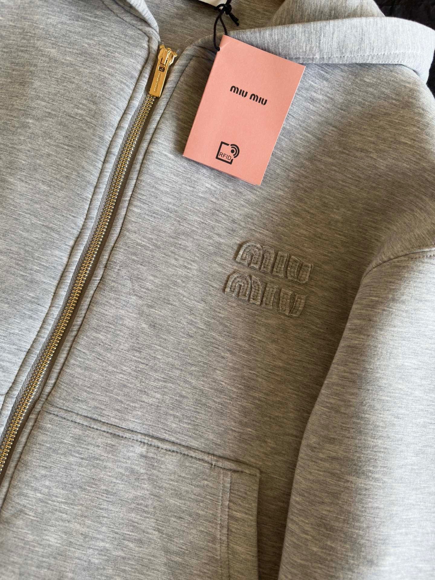 MIU M ZIP HOODIE